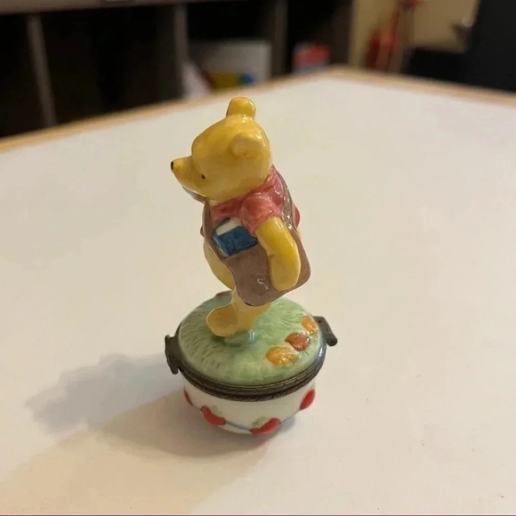 Midwest Cannon Falls Disney Winnie the Pooh School Pencil Trinket Box September - Picture 4 of 8
